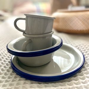 Vintage 6 Piece Set of Enamel Dishes